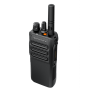 Motorola R7 – Radio portátil digital profesional VHF 136–174 MHz, 5W, 64 canales, sin teclado (NKP), Enabled